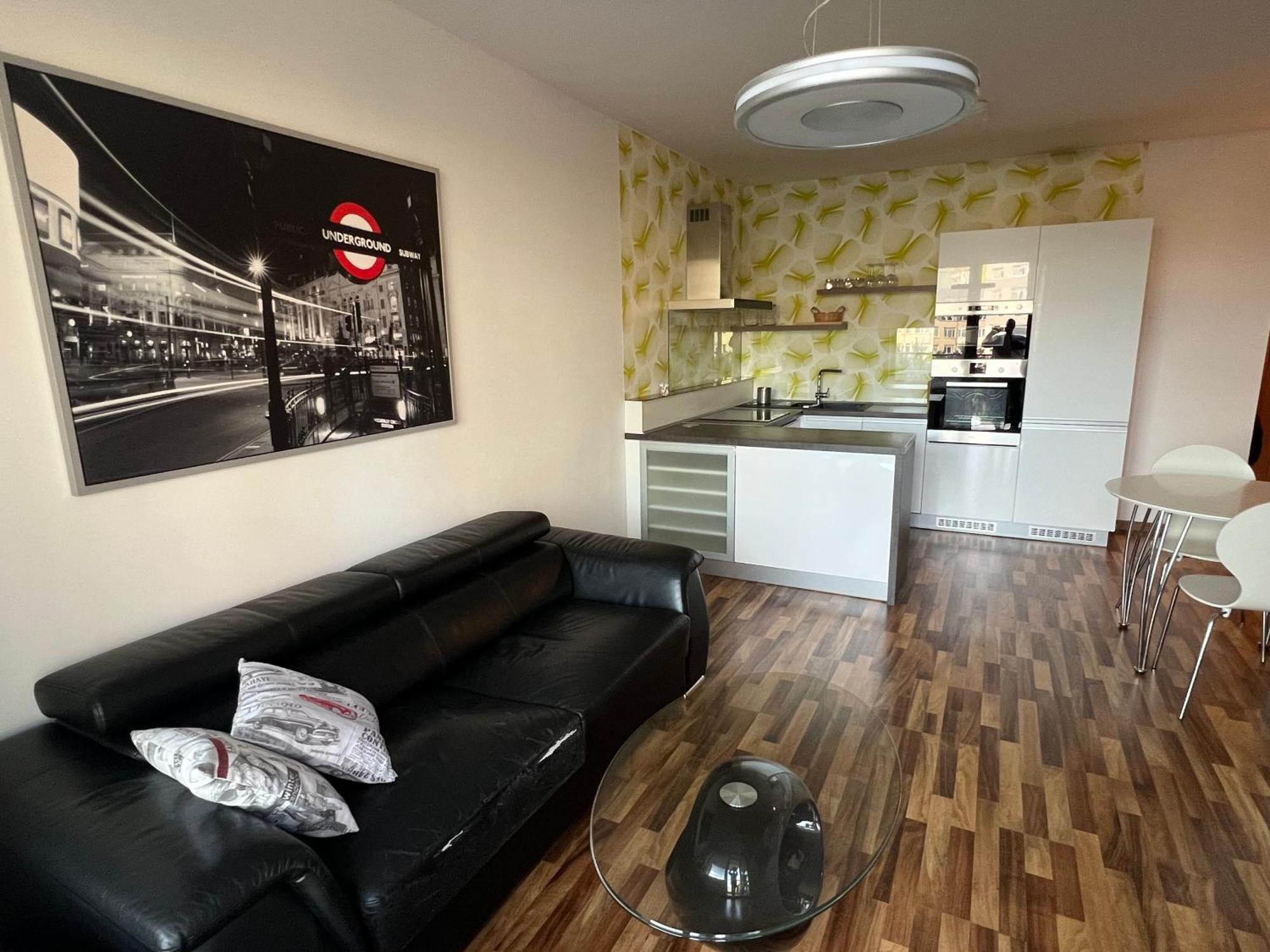 Apartment Jegeho Bratislava - Tipos Arena Esterno foto