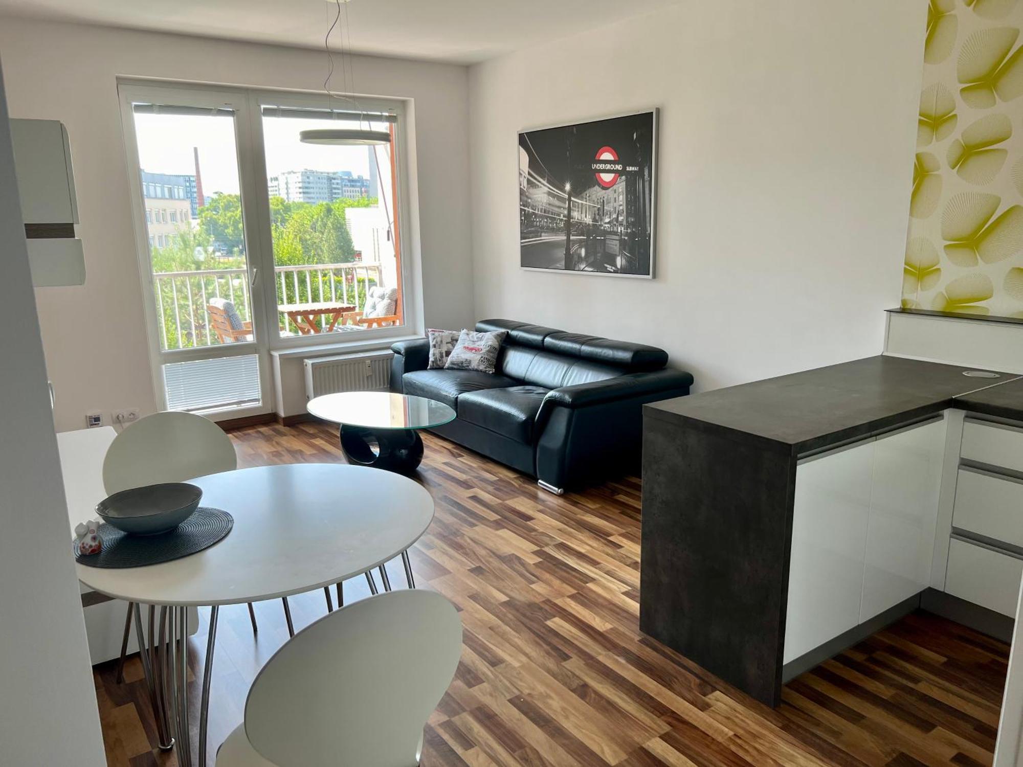 Apartment Jegeho Bratislava - Tipos Arena Esterno foto